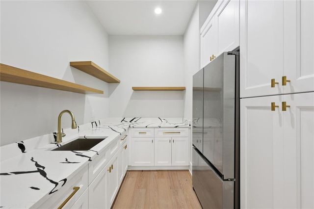 24 Rocking Wood Drive, Auburn, GA 30011