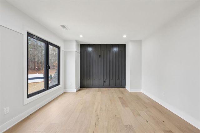 24 Rocking Wood Drive, Auburn, GA 30011