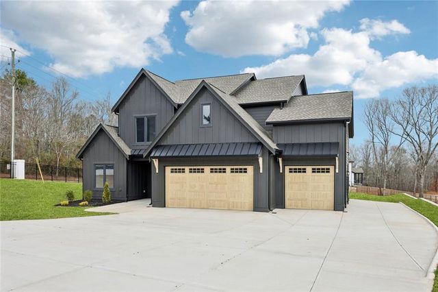 24 Rocking Wood Drive, Auburn, GA 30011