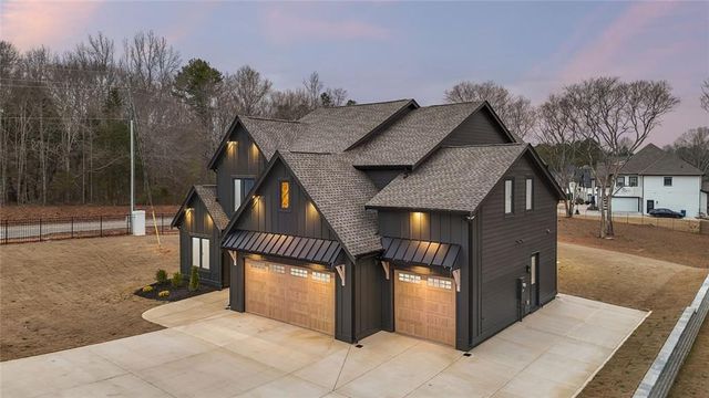 24 Rocking Wood Drive, Auburn, GA 30011