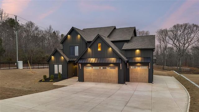 24 Rocking Wood Drive, Auburn, GA 30011