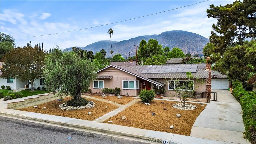 Image 2 of property listing at 309 Santa Anita Court, Sierra Madre, CA 91024