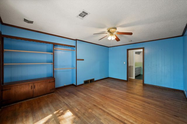 308 N 4th Street, Wortham, TX 76693