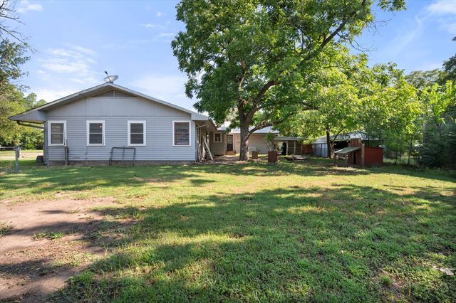 308 N 4th Street, Wortham, TX 76693