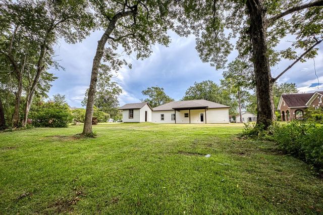 2535 Ashford Road, Ashford, AL 36312