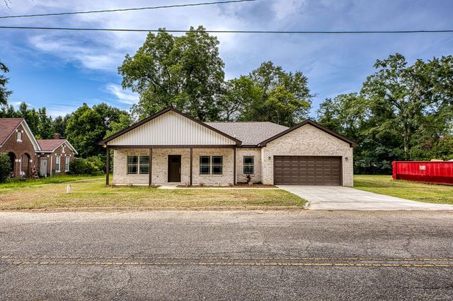 2535 Ashford Road, Ashford, AL 36312