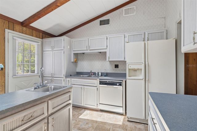 9400 INDALE DRIVE, New Port Richey, FL 34654