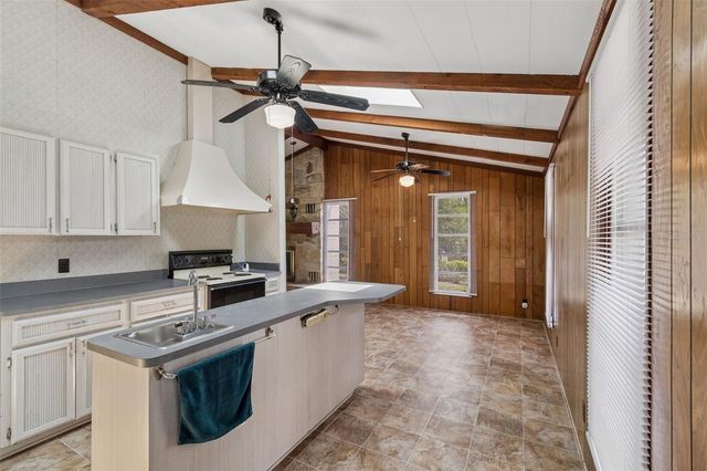 9400 INDALE DRIVE, New Port Richey, FL 34654