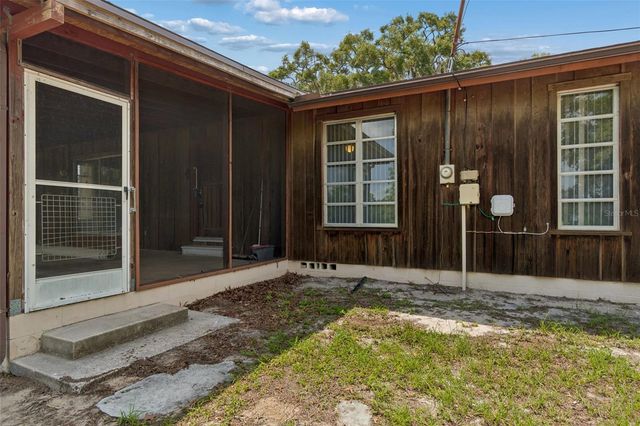 9400 INDALE DRIVE, New Port Richey, FL 34654