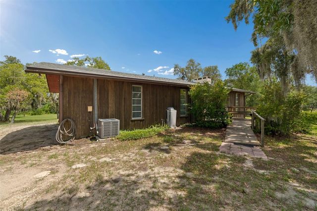 9400 INDALE DRIVE, New Port Richey, FL 34654
