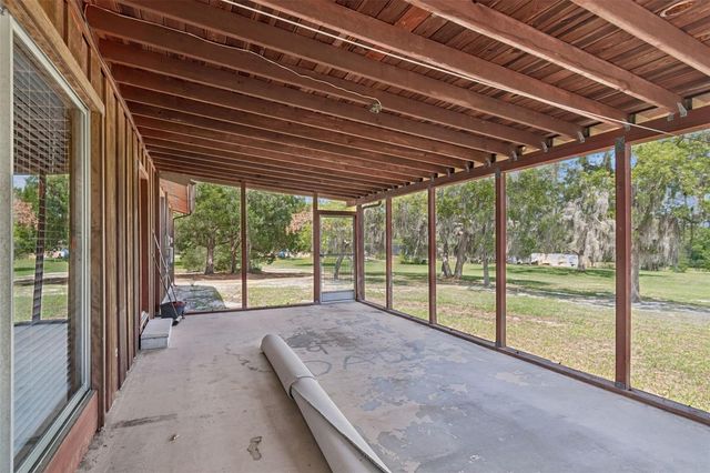 9400 INDALE DRIVE, New Port Richey, FL 34654