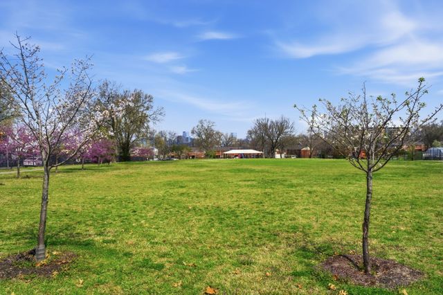 1433 14th Ave, S, Nashville, TN 37212
