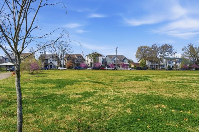 1433 14th Ave, S, Nashville, TN 37212