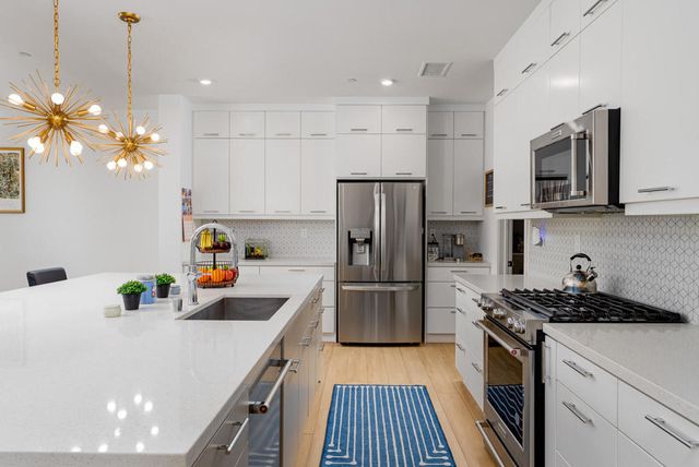 122 Cameron Center Drive, Palm Springs, CA 92264