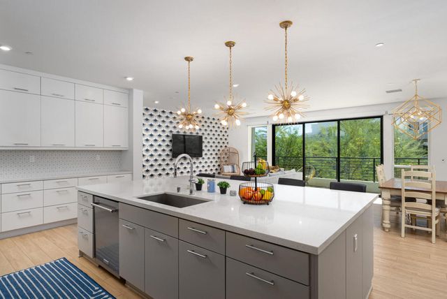 122 Cameron Center Drive, Palm Springs, CA 92264