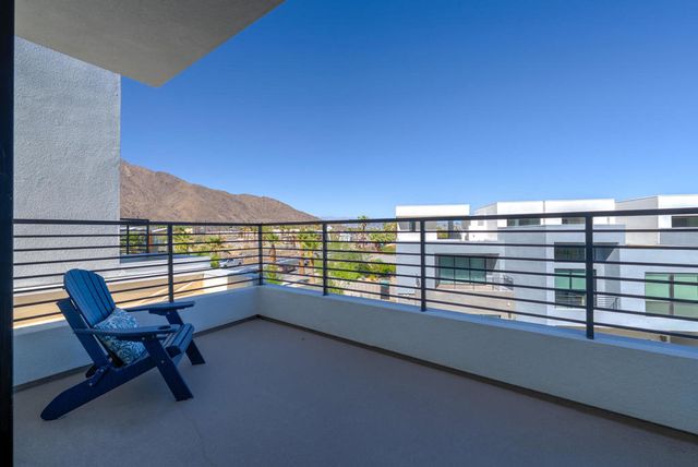 122 Cameron Center Drive, Palm Springs, CA 92264