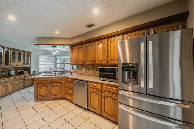 3814 Larkin Lane, Garland, TX 75043