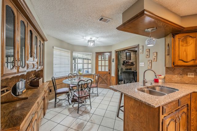 3814 Larkin Lane, Garland, TX 75043