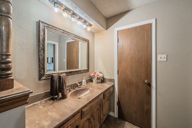 3814 Larkin Lane, Garland, TX 75043