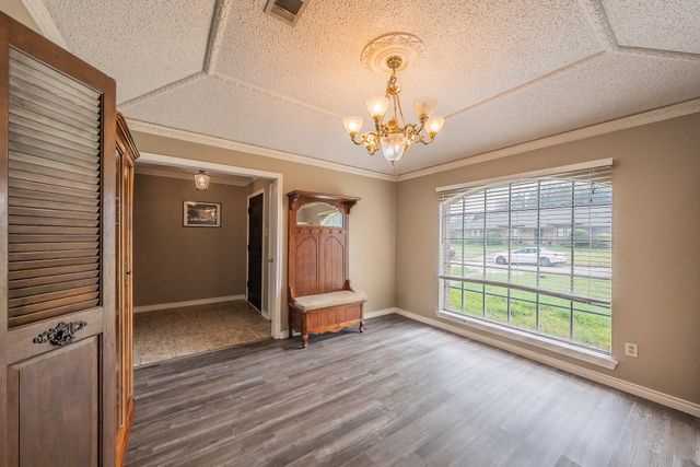 3814 Larkin Lane, Garland, TX 75043