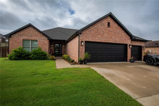 115 Cowans Street, Lowell, AR 72745