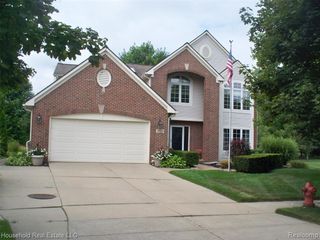 2933 Augusta Drive, Commerce Twp, MI 48382