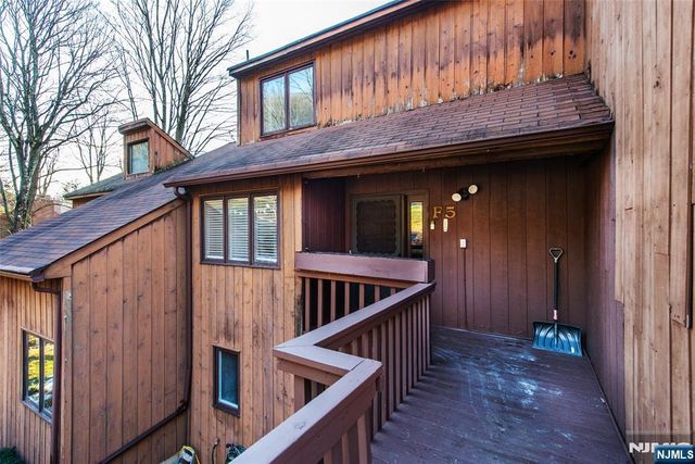 15 Village Way 5, Vernon, NJ 07462