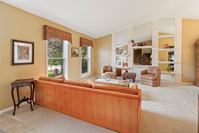 1623 Bayview Drive, Lake Zurich, IL 60047
