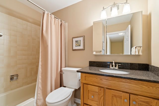 1623 Bayview Drive, Lake Zurich, IL 60047