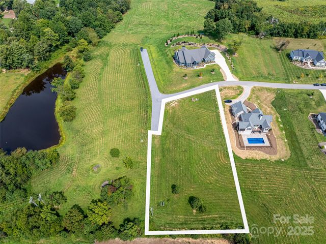 301 Majestic Ridge Road 57, Mills River, NC 28759