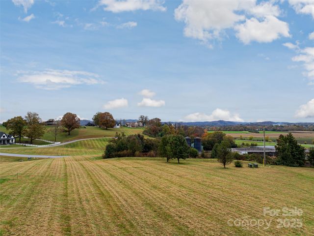 301 Majestic Ridge Road 57, Mills River, NC 28759