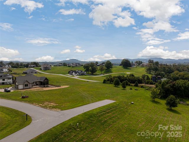301 Majestic Ridge Road 57, Mills River, NC 28759