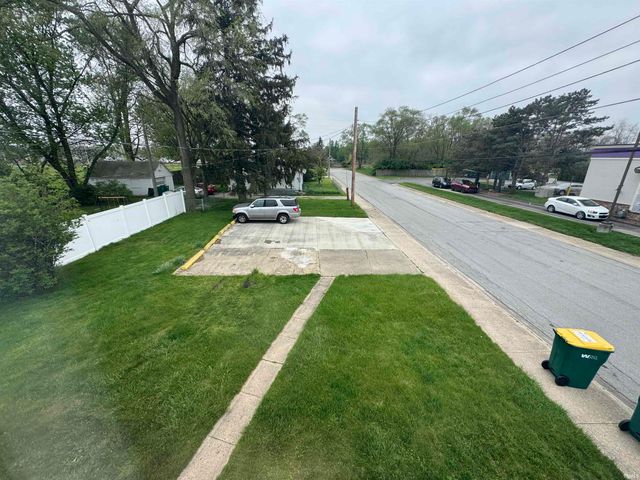 2827 Lincolnway Street, Mishawaka, IN 46544
