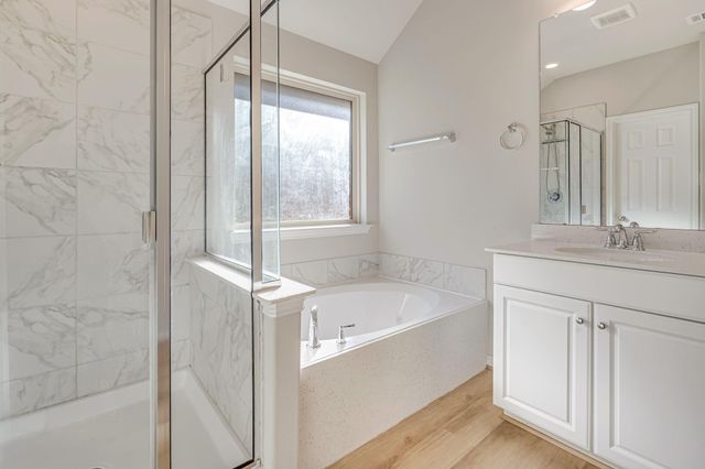 2926 Grand Hawthorne Road, Conroe, TX 77385