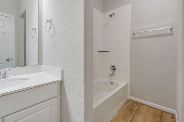 2926 Grand Hawthorne Road, Conroe, TX 77385