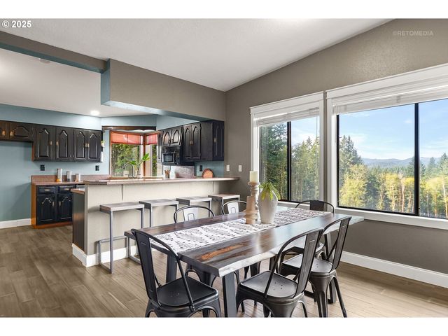 57647 CEDAR SPRINGS Dr, Scappoose, OR 97056