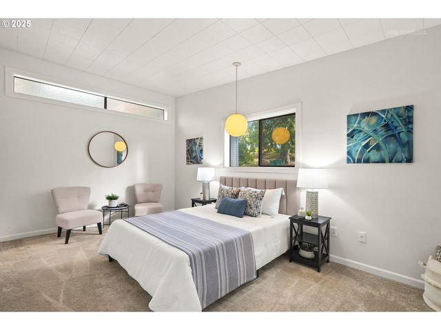 57647 CEDAR SPRINGS Dr, Scappoose, OR 97056