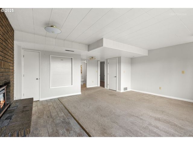 57647 CEDAR SPRINGS Dr, Scappoose, OR 97056