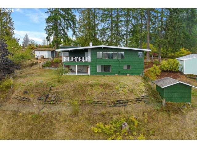 57647 CEDAR SPRINGS Dr, Scappoose, OR 97056
