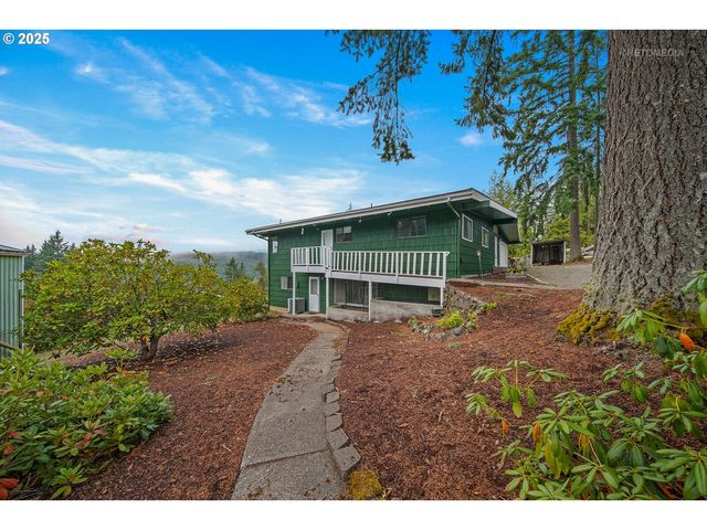 57647 CEDAR SPRINGS Dr, Scappoose, OR 97056