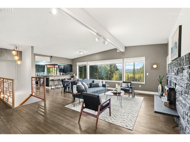 57647 CEDAR SPRINGS Dr, Scappoose, OR 97056