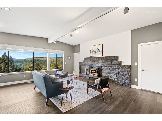 57647 CEDAR SPRINGS Dr, Scappoose, OR 97056