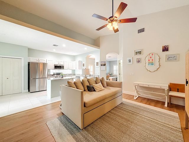 1143 CANOE Point, Delray Beach, FL 33444