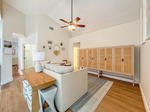 1143 CANOE Point, Delray Beach, FL 33444