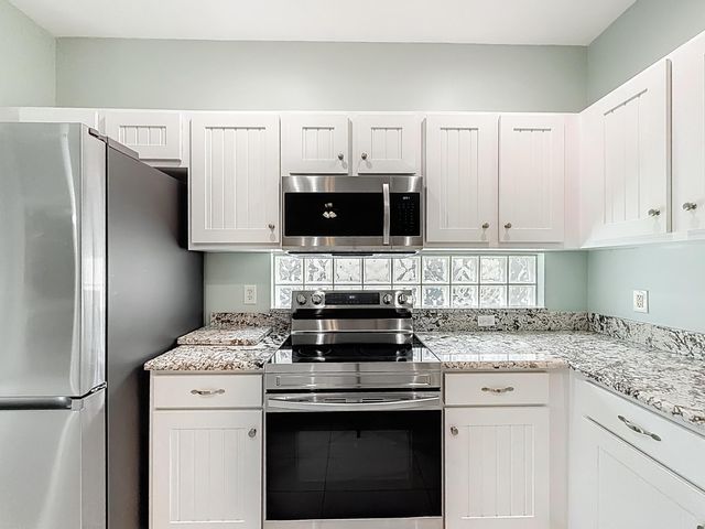 1143 CANOE Point, Delray Beach, FL 33444
