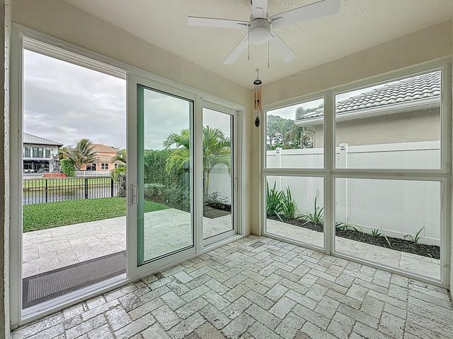 1143 CANOE Point, Delray Beach, FL 33444