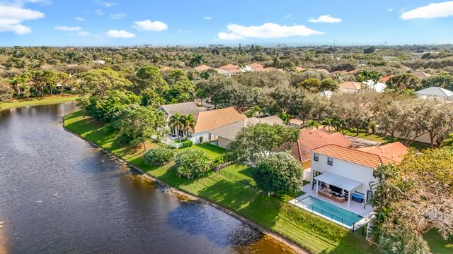 1143 CANOE Point, Delray Beach, FL 33444