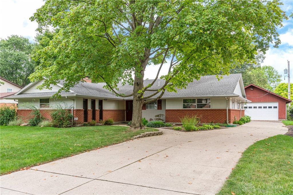 4224 Fernbrook Street, Dayton, OH 45440