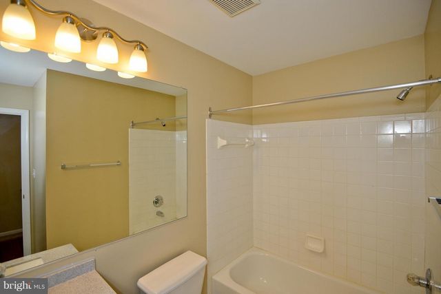 13107 ENGLISHWOOD LN, Fairfax, VA 22033