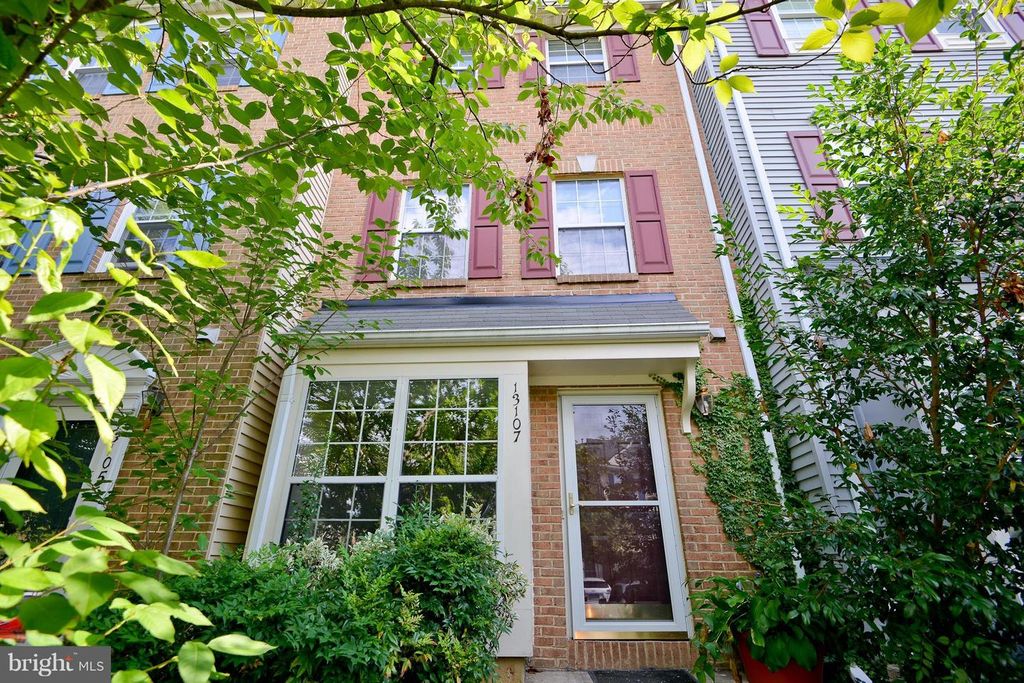 13107 ENGLISHWOOD LN, Fairfax, VA 22033